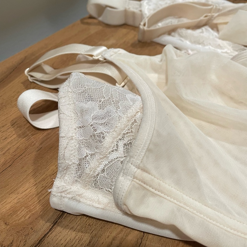 HSIA Unlined Bras 40H Bundle - Picture 13 of 14